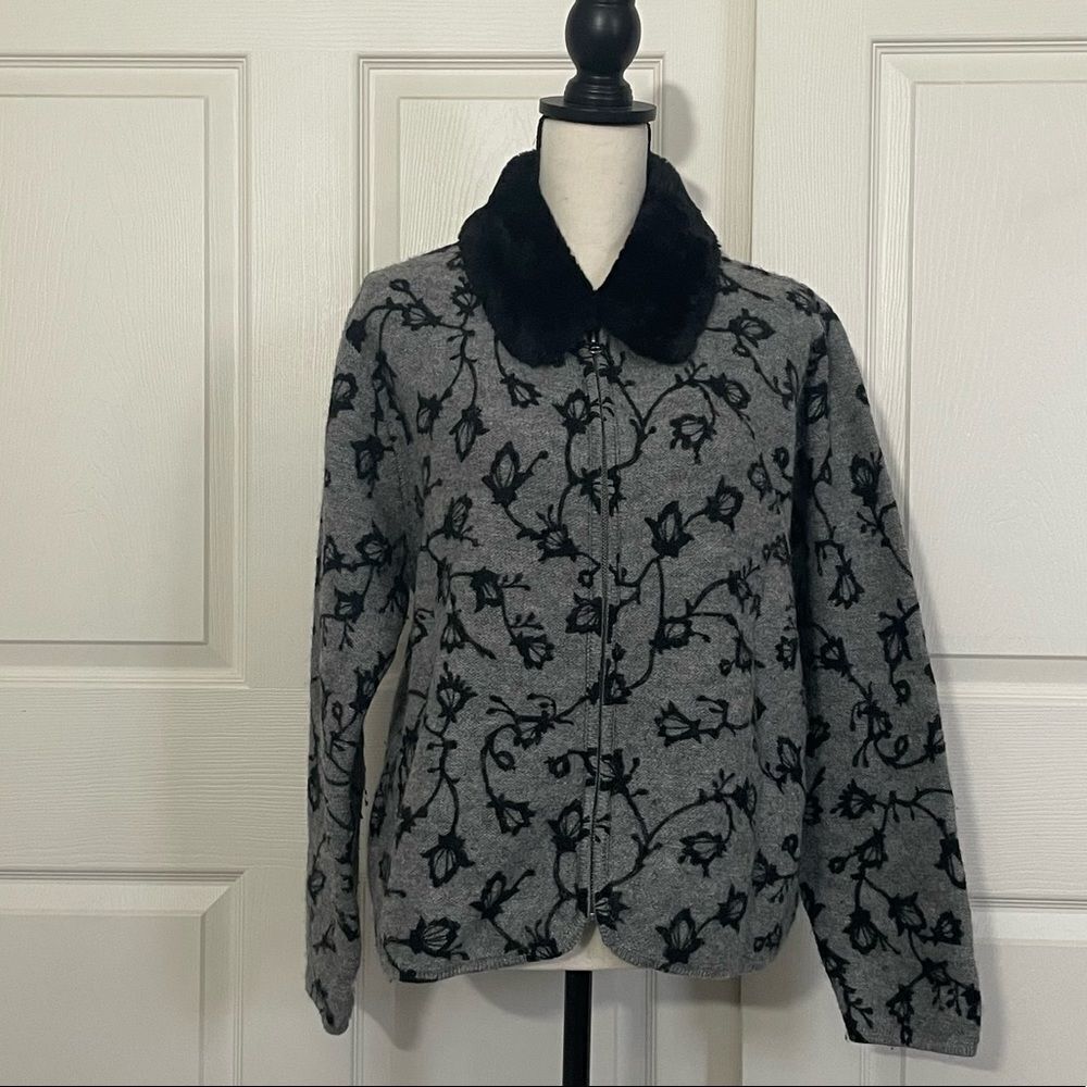 Jillian Jones Zip Front Wool Cardigan with detachable faux fur collar, L